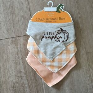 NWT Modern baby Bandana Bibs for fall / Halloween
